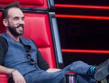 «Ο Μουζουράκης είναι απαράδεκτος στο Voice - Κριτικάρει τους τραγουδιστές όταν ο ίδιος δεν τραγουδά» (βίντεο)